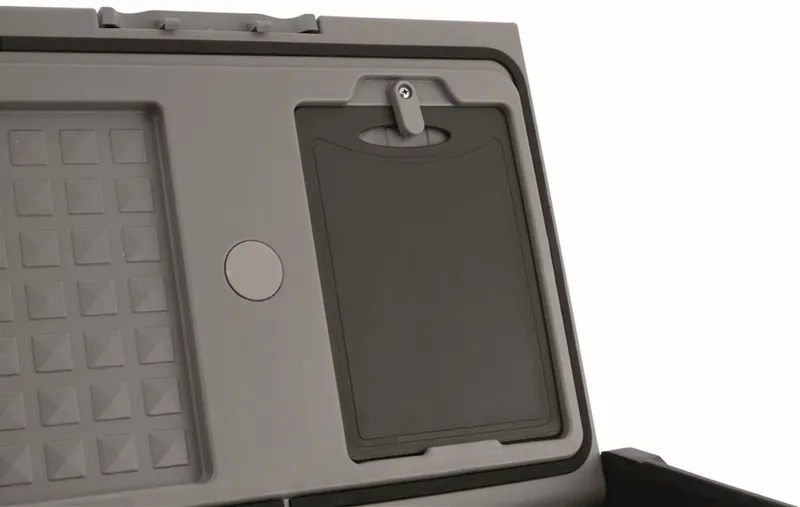 Outwell Arctic Frost 35 Compressor Koelbox - 39 Liter - Grijs 11 Outwell Arctic Frost 35 Compressor Koelbox - 39 Liter - Grijs - Afbeelding 9